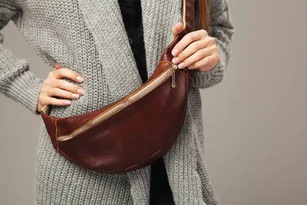 Sac banane en cuir marron